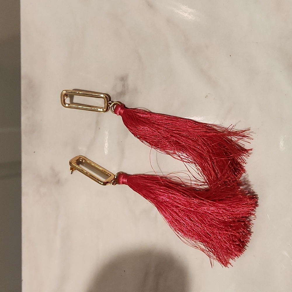 Earrings longer